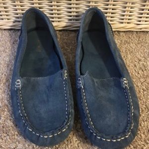 Gorgeous blue flats!